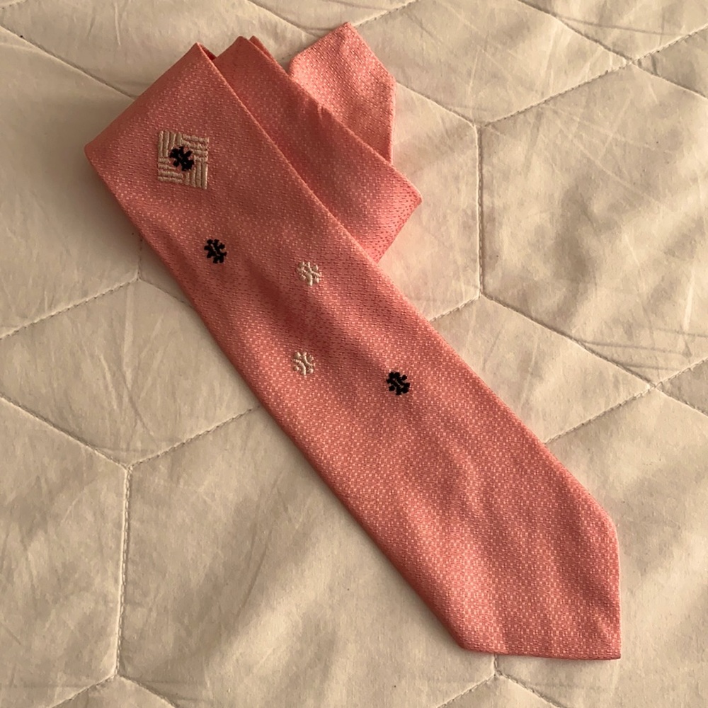 Vintage Pink Tie with Embroidered Accents